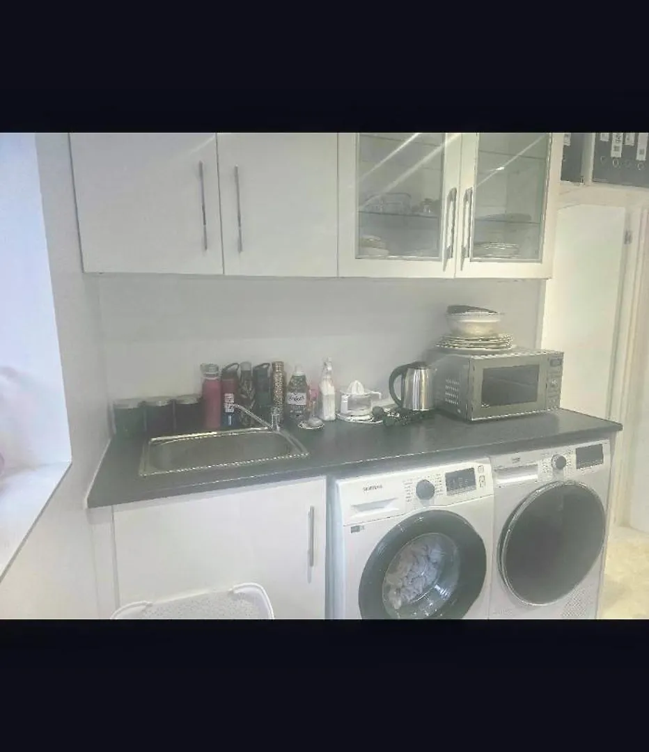 Holiday home A Home Away From Home London